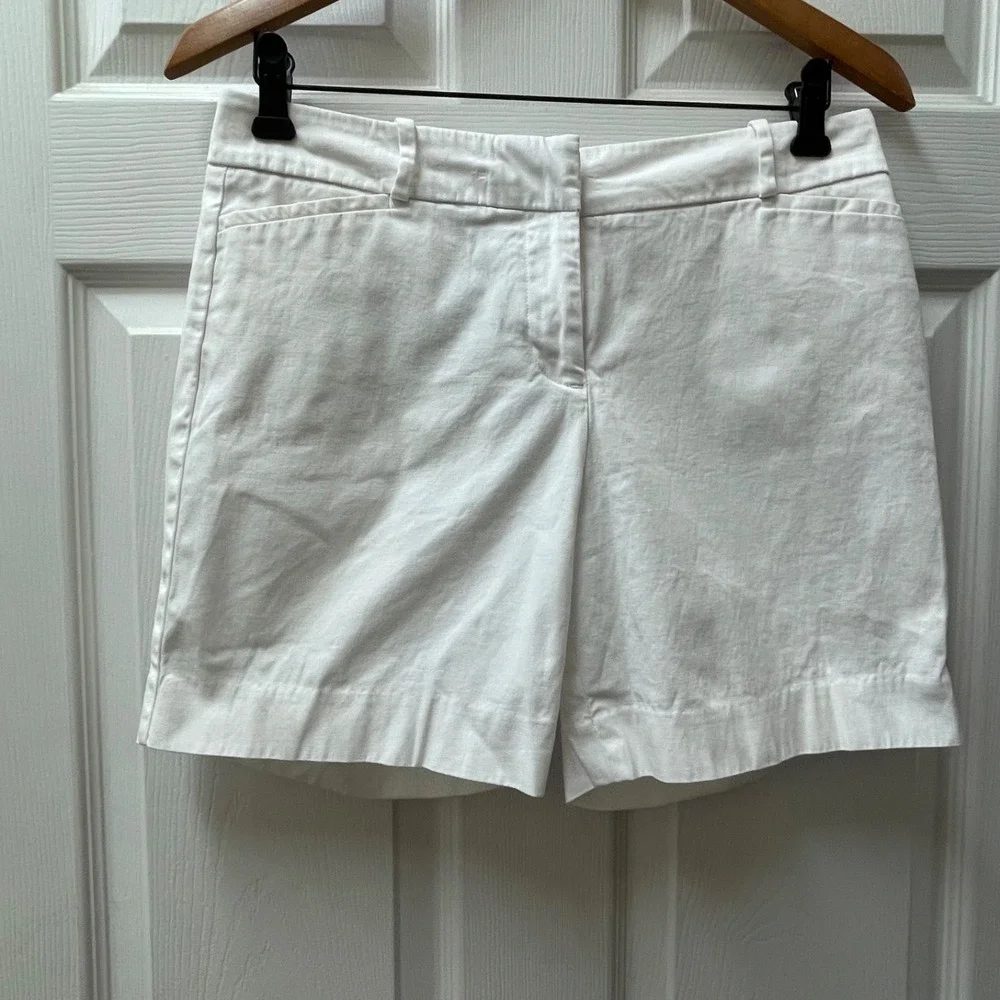 Talbots Petite Women's Size 4P White‎ Bermuda Walking Short Stretch